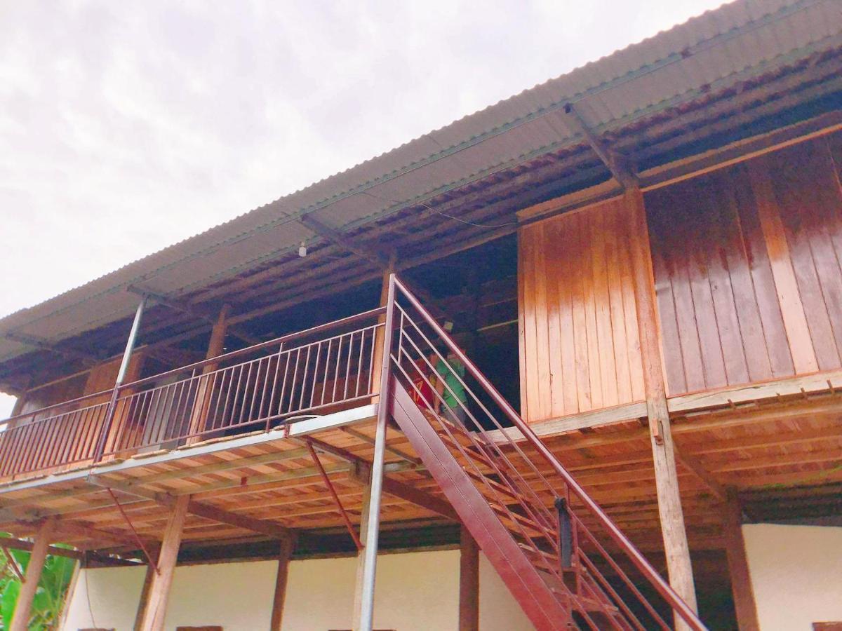 Hoang Quan Homestay Ba Be Exterior foto